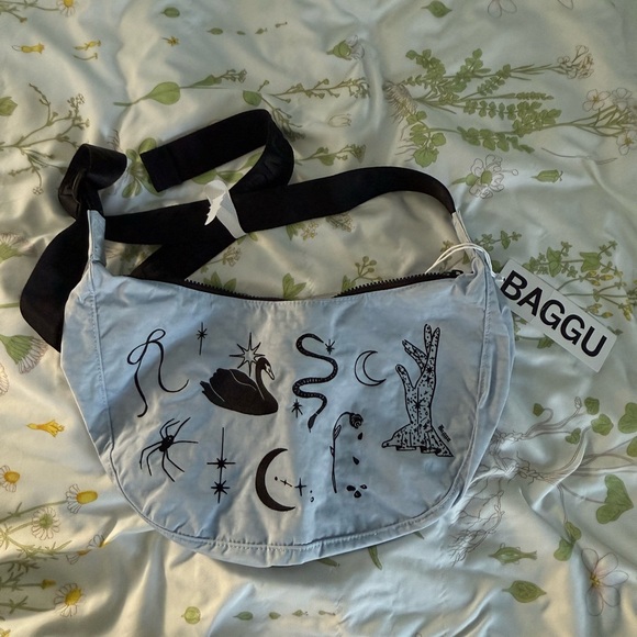 BRAND NEW NWT Baggu Medium Nylon Crescent Bag in Embroidered Ballet Icons - Picture 4 of 6